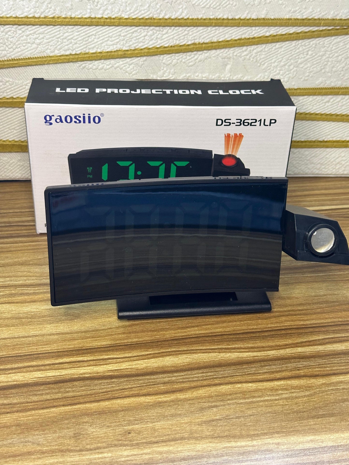 Reloj Digital con Proyector de Hora