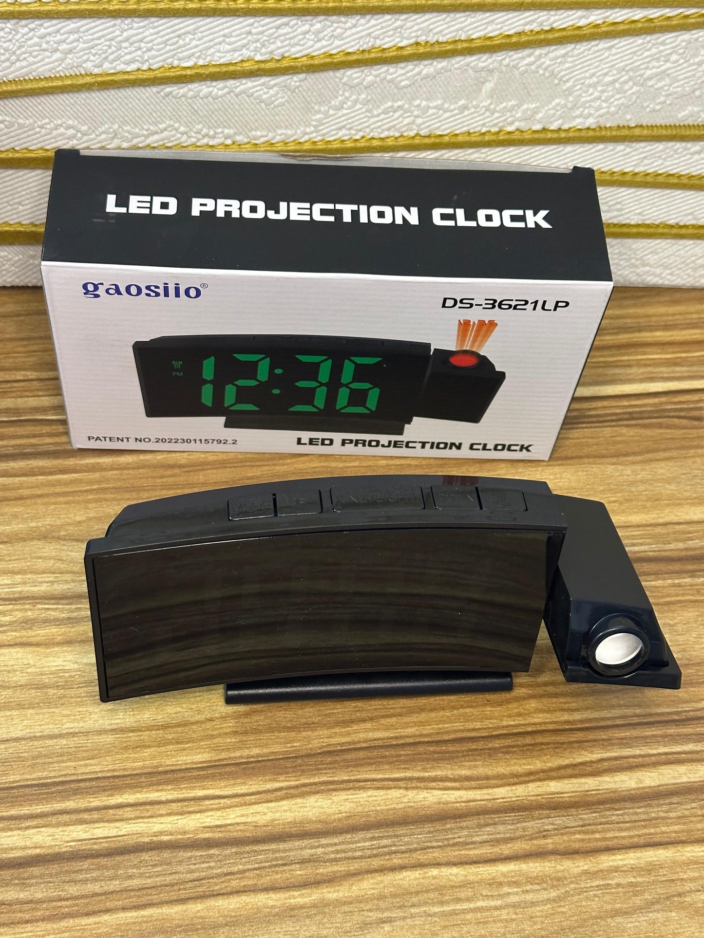 Reloj Digital con Proyector de Hora